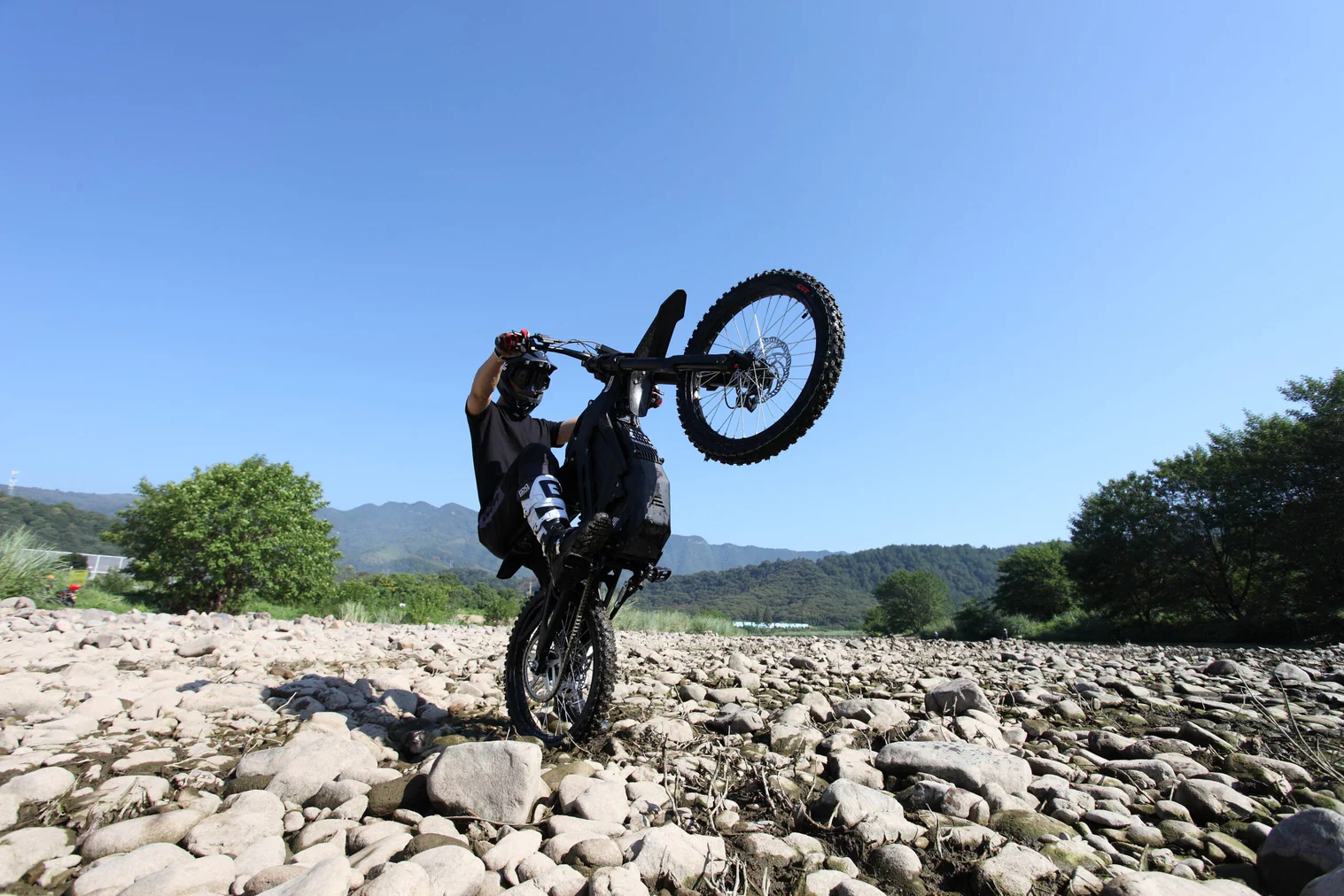 E Ride Pro SS 2.0 Off-Road Electric Dirt Bike - Image 9